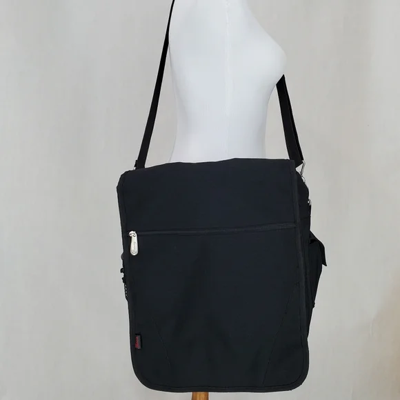 Zoom Gear Laptop Messenger Gamer Electronic Gear Travel School Work Bag - Picture 2 of 16